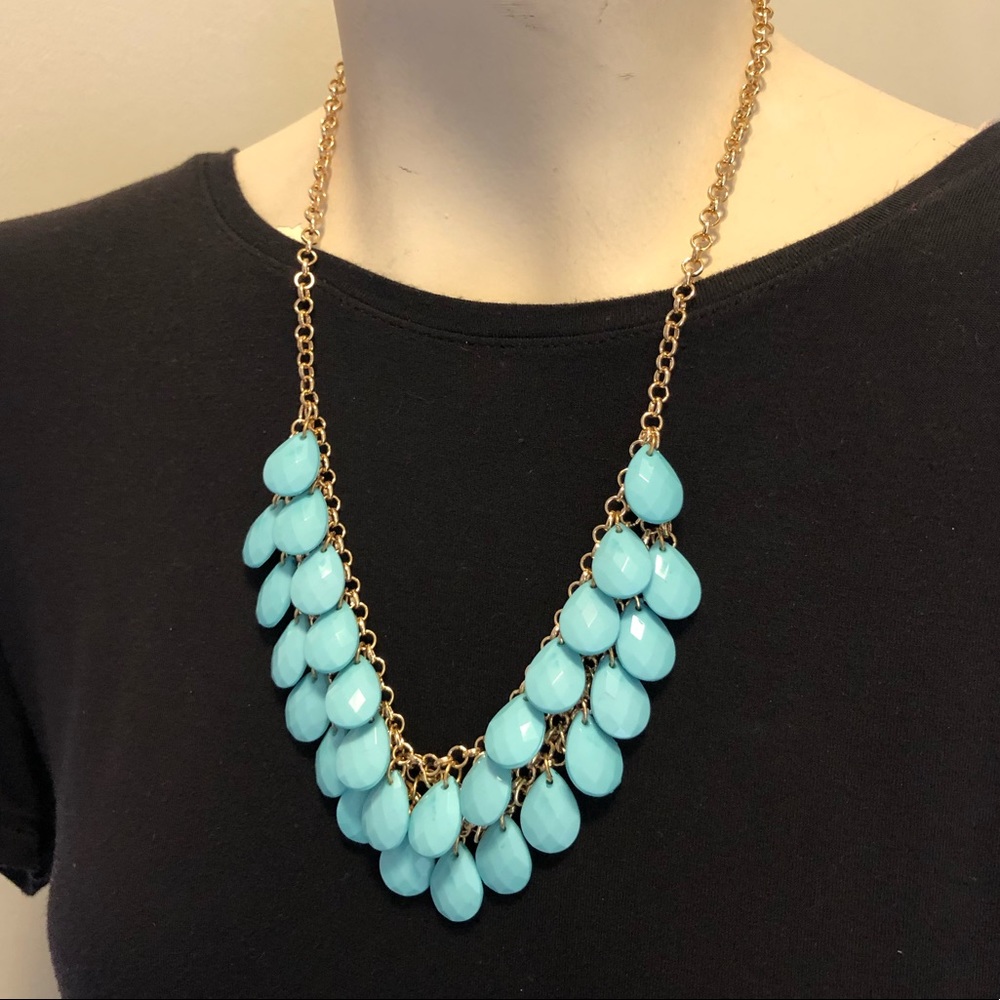 Light blue beaded necklace gold tone NWT